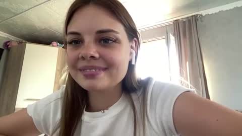 Angel online show from August 1, 1:39 pm