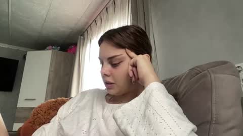 Angel online show from August 11, 6:15 am