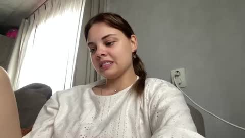 Angel online show from August 11, 8:27 am