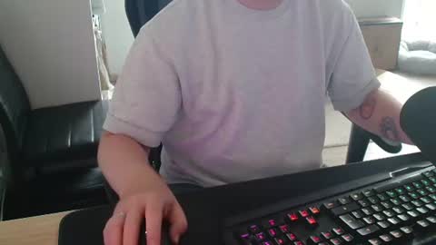 Blank online show from June 9, 6:53 am
