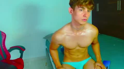 bleach_tiago online show from July 29, 4:25 pm