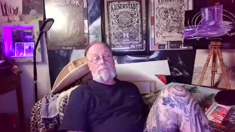 blindsurfer780299 online show from July 4, 10:34 pm