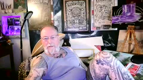 blindsurfer780299 online show from July 5, 5:05 pm