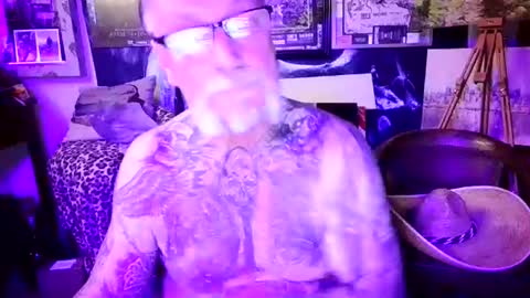 blindsurfer780299 online show from July 11, 8:04 pm