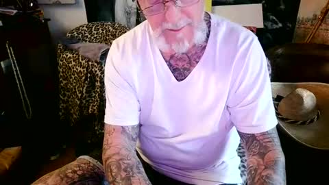 blindsurfer780299 online show from July 19, 4:42 pm