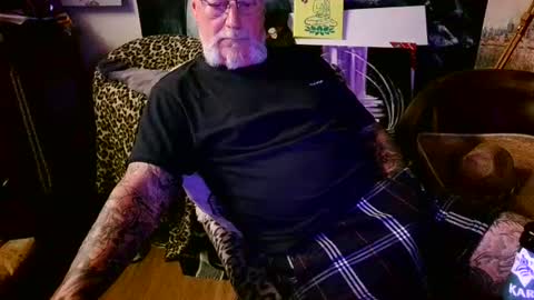 blindsurfer780299 online show from July 19, 9:39 pm