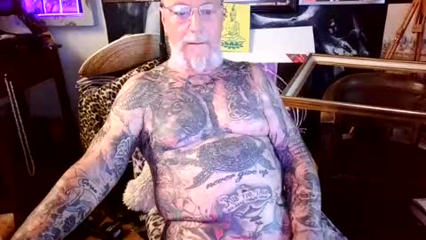 blindsurfer780299 online show from August 3, 5:25 am