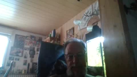 blindsurfer780299 online show from August 5, 9:40 am