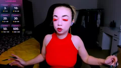 Nicole online show from July 17, 11:10 am