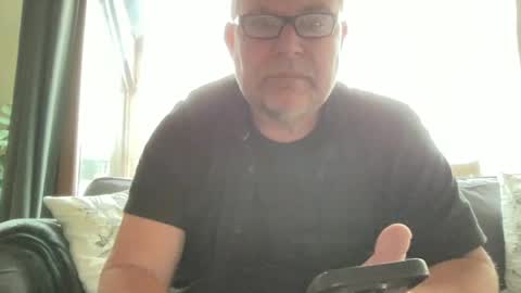 BlIdoL online show from June 10, 6:20 am