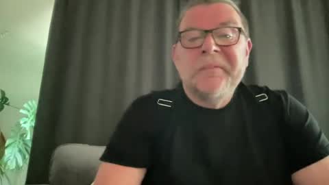 BlIdoL online show from June 18, 8:58 am