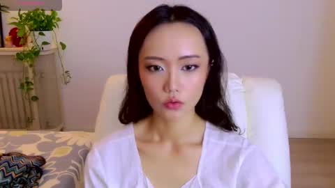 YiYi online show from July 23, 11:12 am