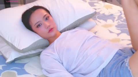 YiYi online show from July 24, 8:50 am