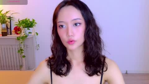 YiYi online show from July 27, 11:27 am
