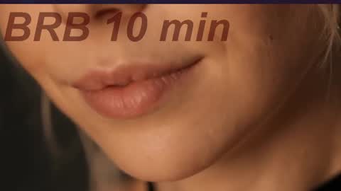 blond_ice_ann online show from June 28, 11:19 pm