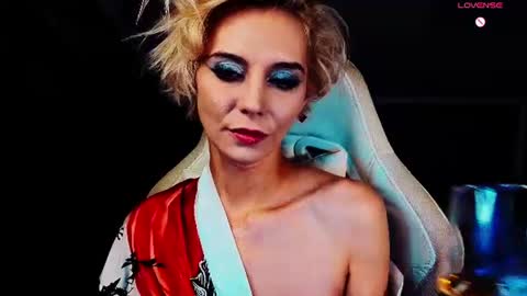 blond_ice_ann online show from August 8, 12:00 am