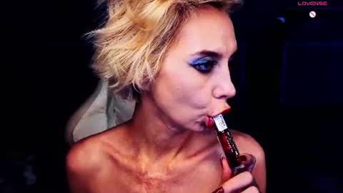 blond_ice_ann online show from August 8, 4:23 am