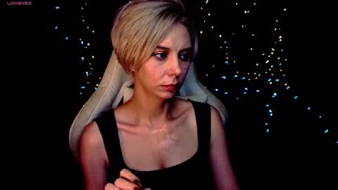 blond_ice_ann online show from August 16, 8:57 pm