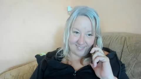 Nicole online show from August 15, 7:12 am