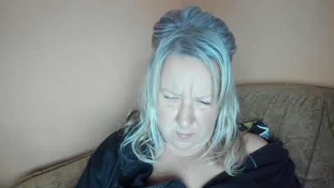 Nicole online show from August 16, 5:55 am