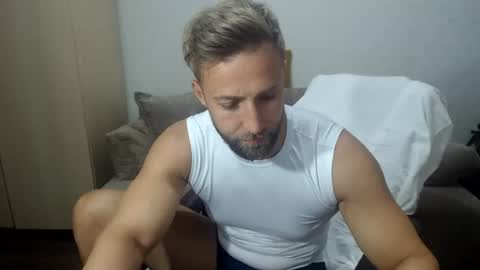 Mr Blond online show from August 14, 7:06 pm