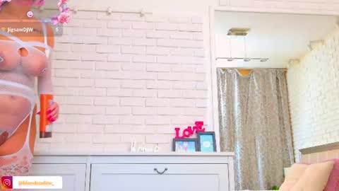 blondeceline online show from August 7, 8:03 am