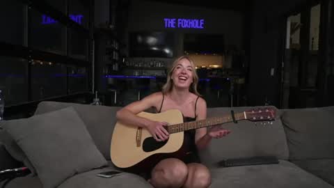 blondefoxsilverfox online show from July 15, 2:51 pm