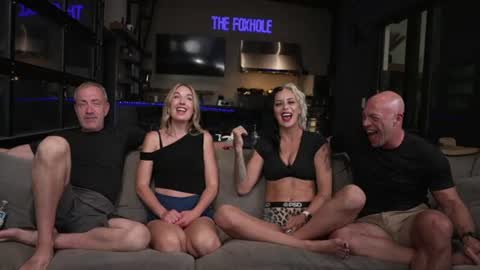 blondefoxsilverfox online show from July 26, 1:43 am