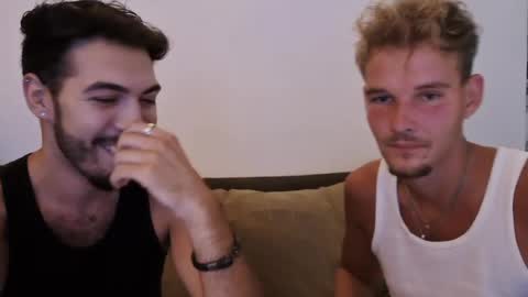 Aron X Emrah online show from July 24, 10:35 pm