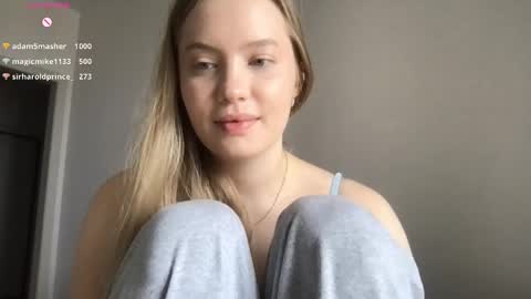 Blondy bunny online show from April 15, 5:36 am