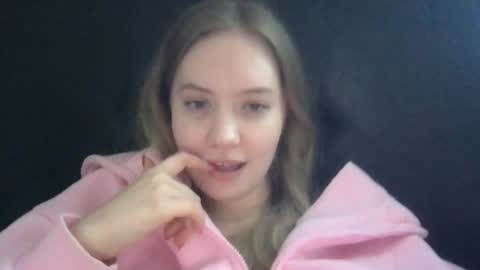 Blondy bunny online show from May 3, 8:30 am