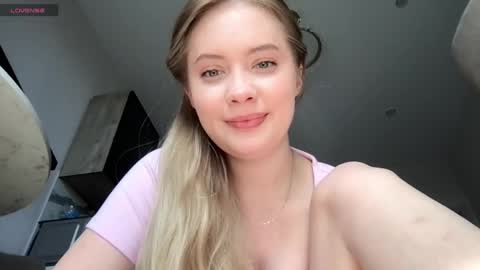 Blondy bunny online show from May 27, 2:02 am