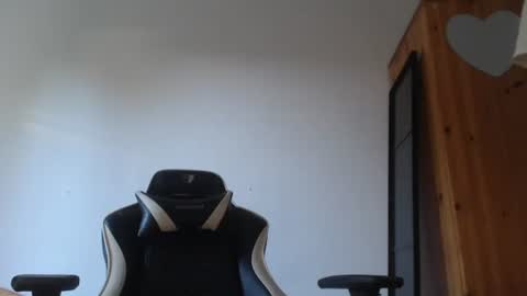 blondyelena online show from July 29, 5:14 am