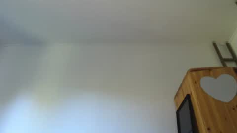 blondyelena online show from August 9, 2:18 pm