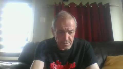 bloody52 online show from March 8, 3:18 pm