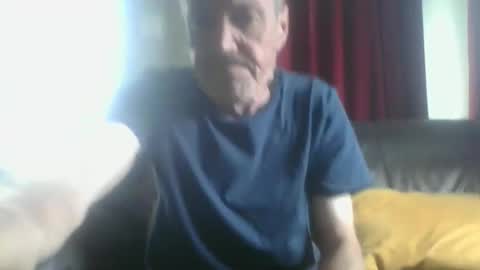 bloody52 online show from May 7, 10:49 am