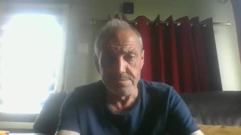 bloody52 online show from May 7, 3:24 pm