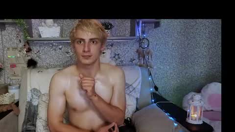 Bloody Blondie online show from August 8, 5:35 pm