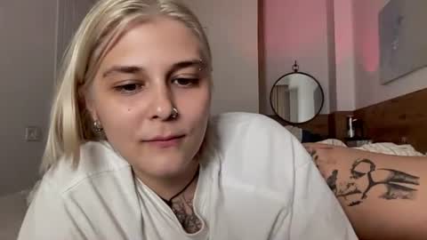 Ella online show from July 15, 10:11 pm