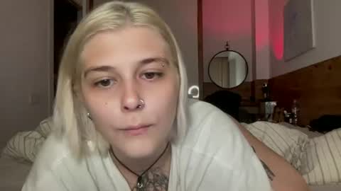 Ella online show from July 20, 6:11 pm