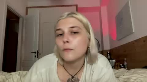 Ella online show from July 20, 10:24 pm