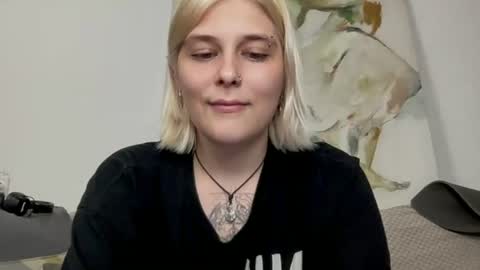 Ella online show from July 23, 5:48 pm