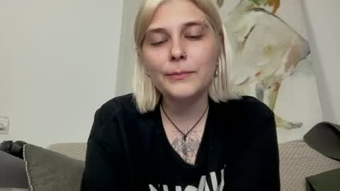 Ella online show from July 23, 6:54 pm
