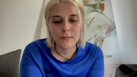 Ella online show from July 27, 12:21 pm