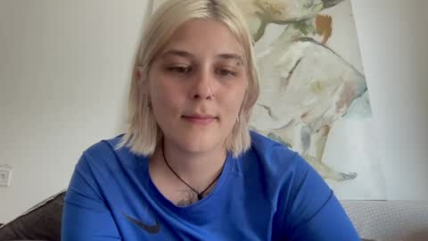 Ella online show from July 29, 7:15 am