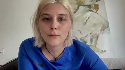 Ella online show from July 29, 9:27 am