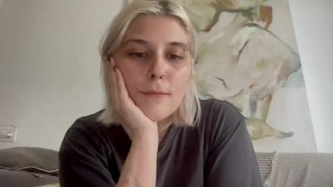 Ella online show from August 11, 11:56 am