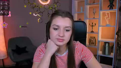 Bloom online show from September 6, 1:39 pm