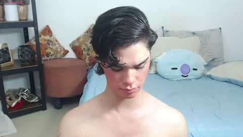 model independent  online show from July 30, 10:38 pm