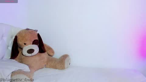 Linda  online show from July 30, 6:04 pm